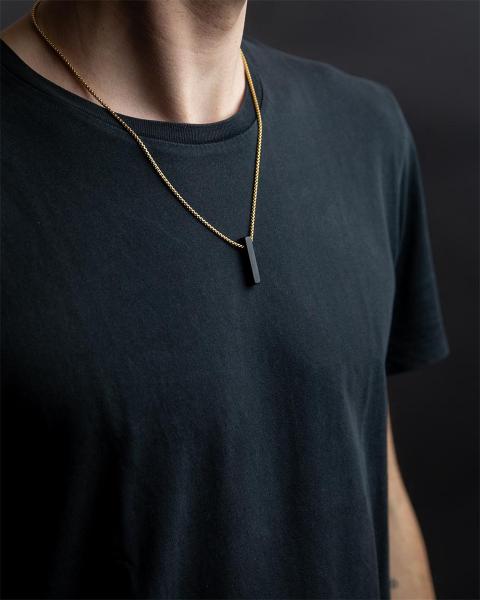 Halskette aus goldenem Edelstahl mit einem schwarzen Achatstein - Tantum Gold Black